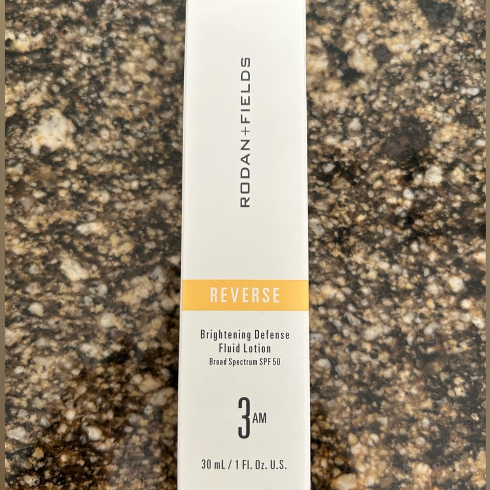 Rodan + Fields Reverse Brightening Defense Lotion